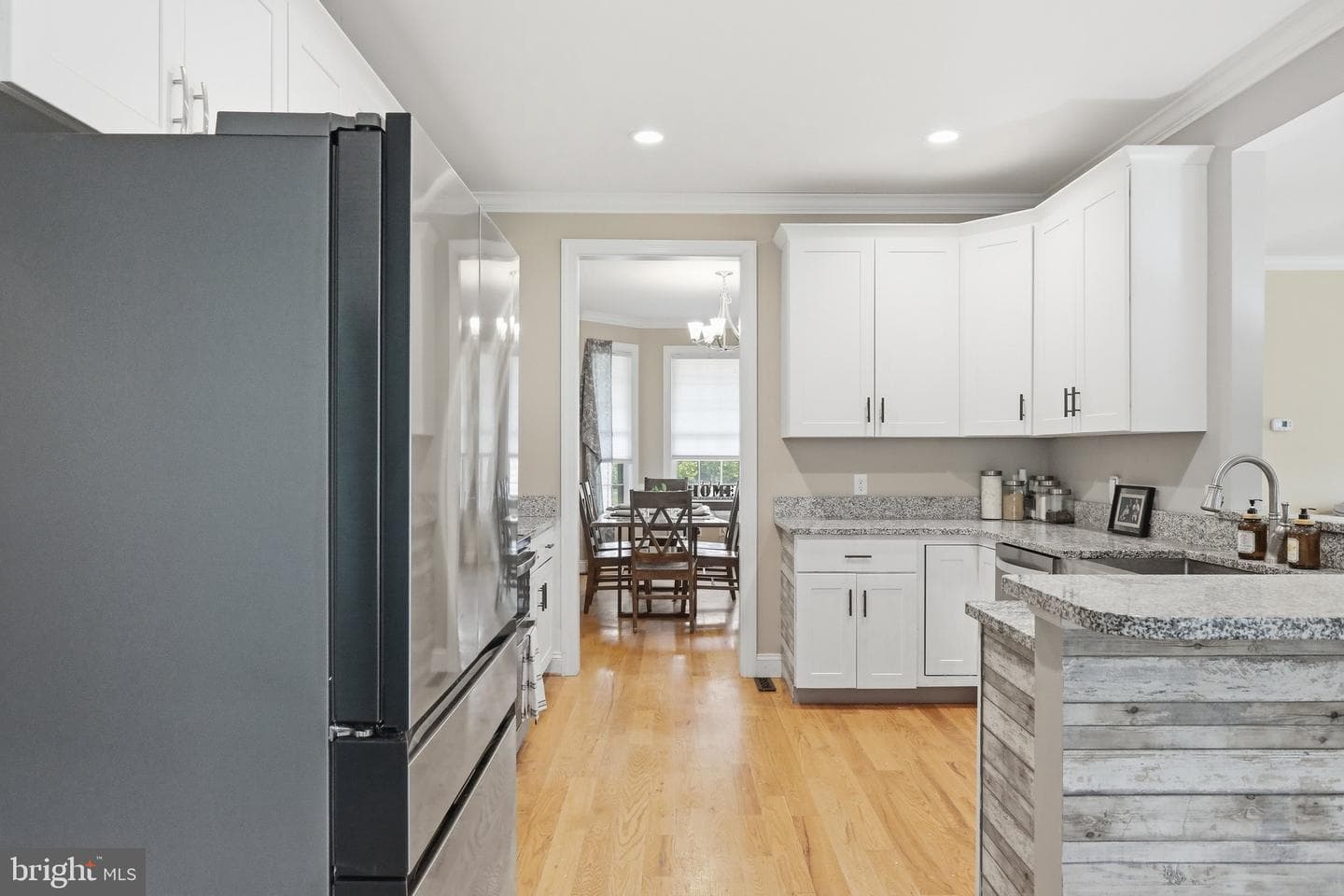 115 Marion Drive photo 6