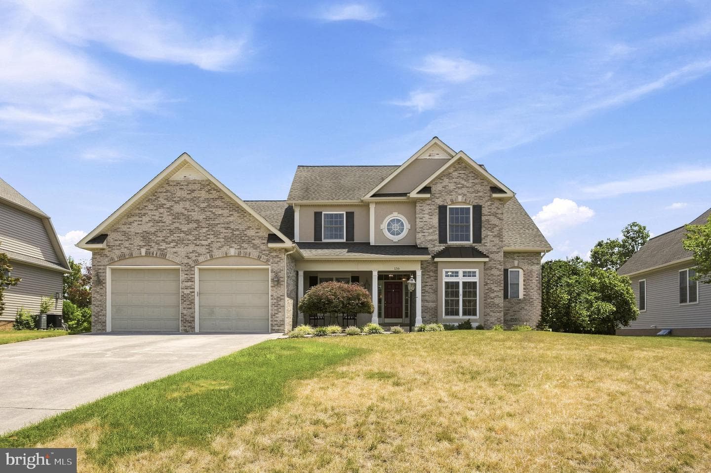 136 Cahille Drive photo 4