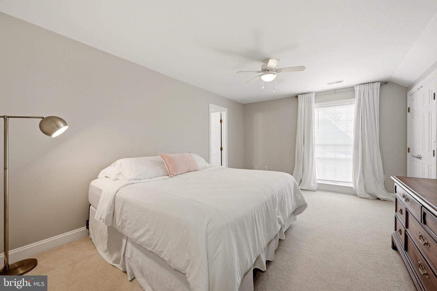 136 Cahille Drive photo 59