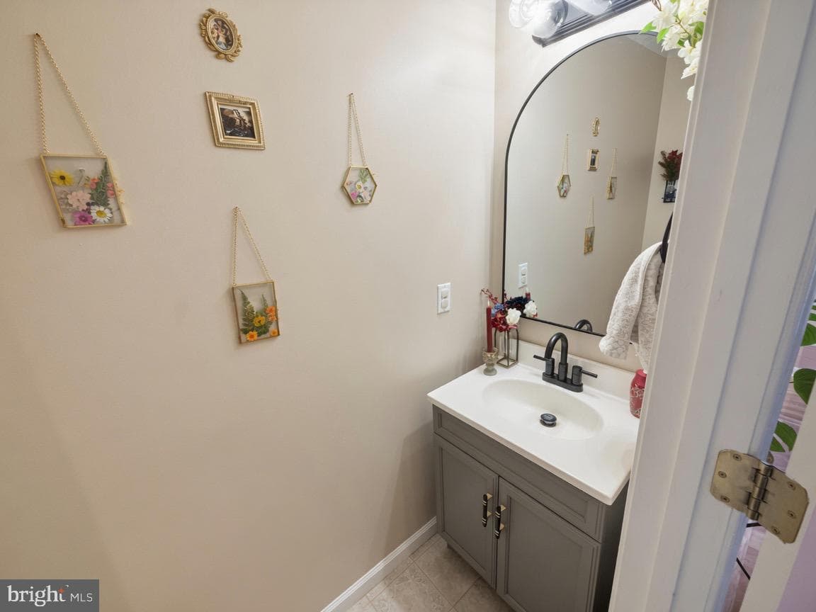 219 Lakeside Drive photo 14