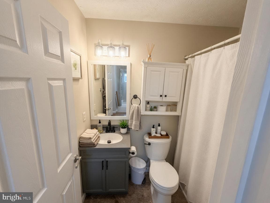 219 Lakeside Drive photo 20