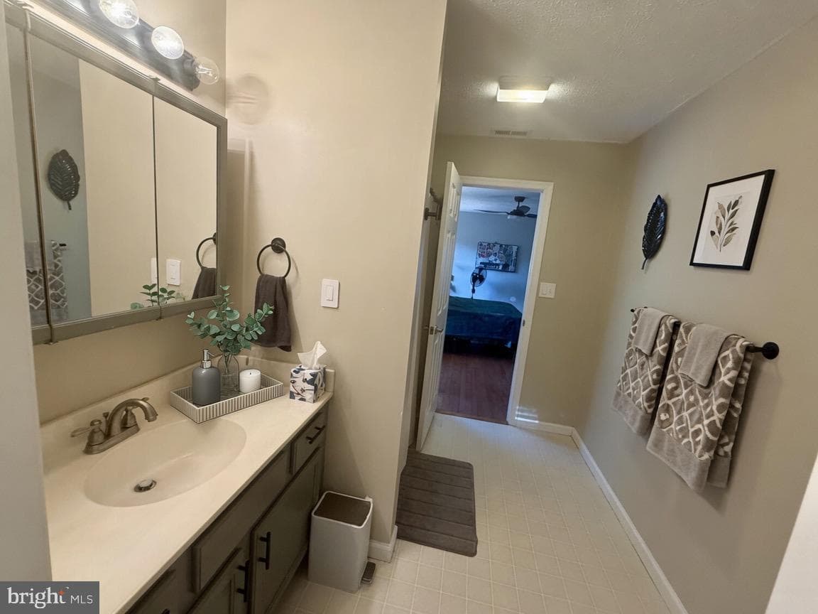 219 Lakeside Drive photo 23