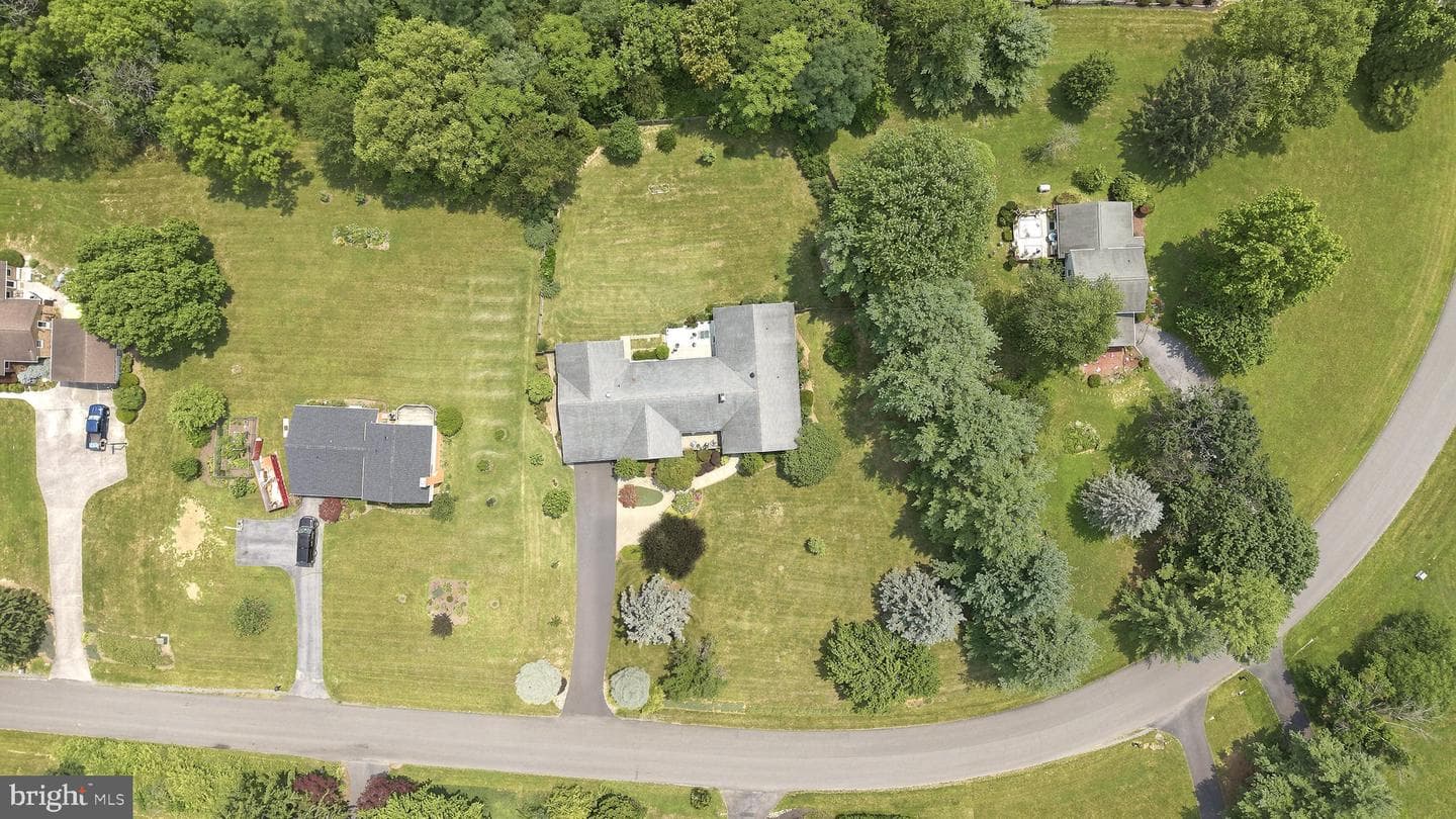 140 Stonebrook Road photo 24