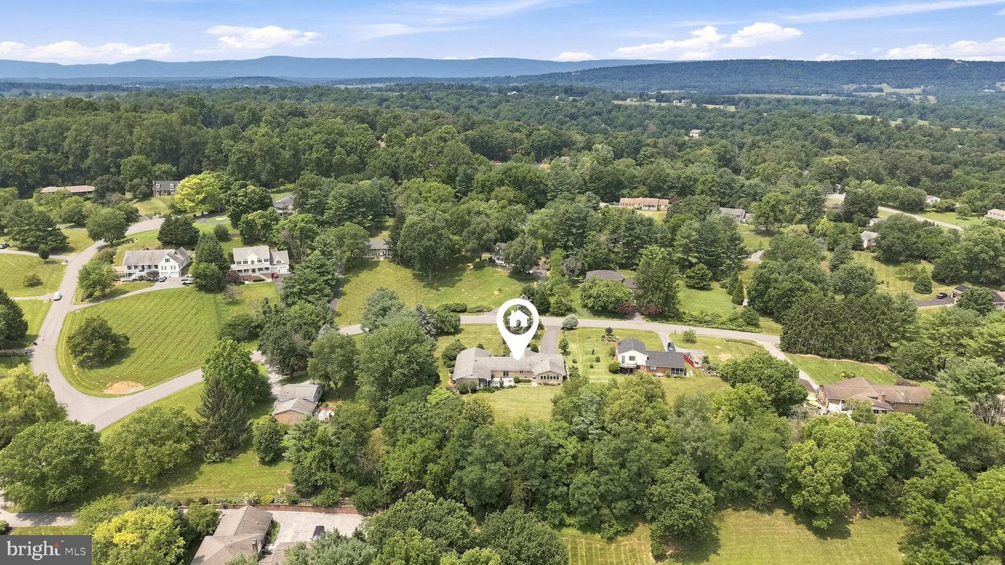 140 Stonebrook Road photo 25