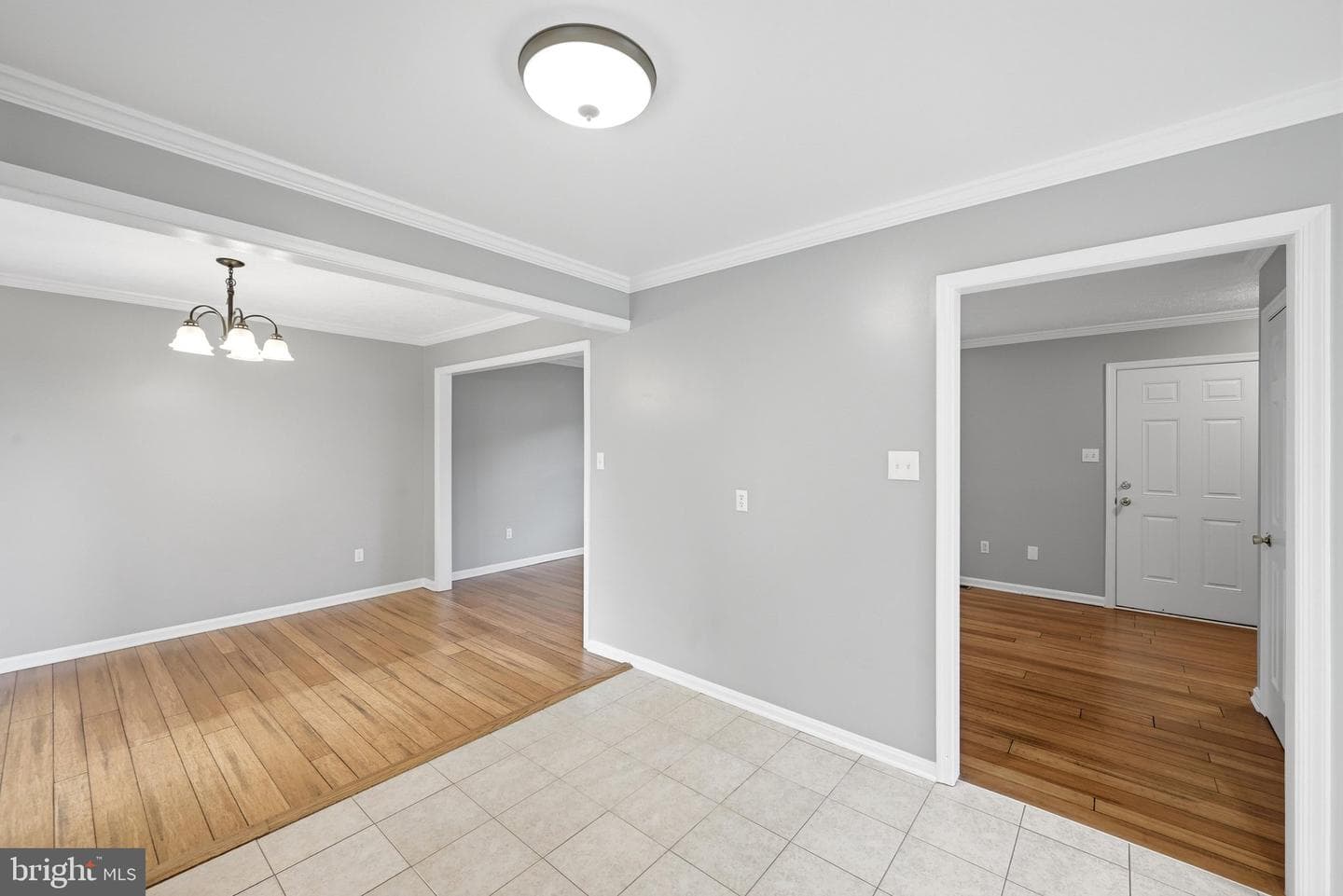 100 Oakmont Circle photo 13