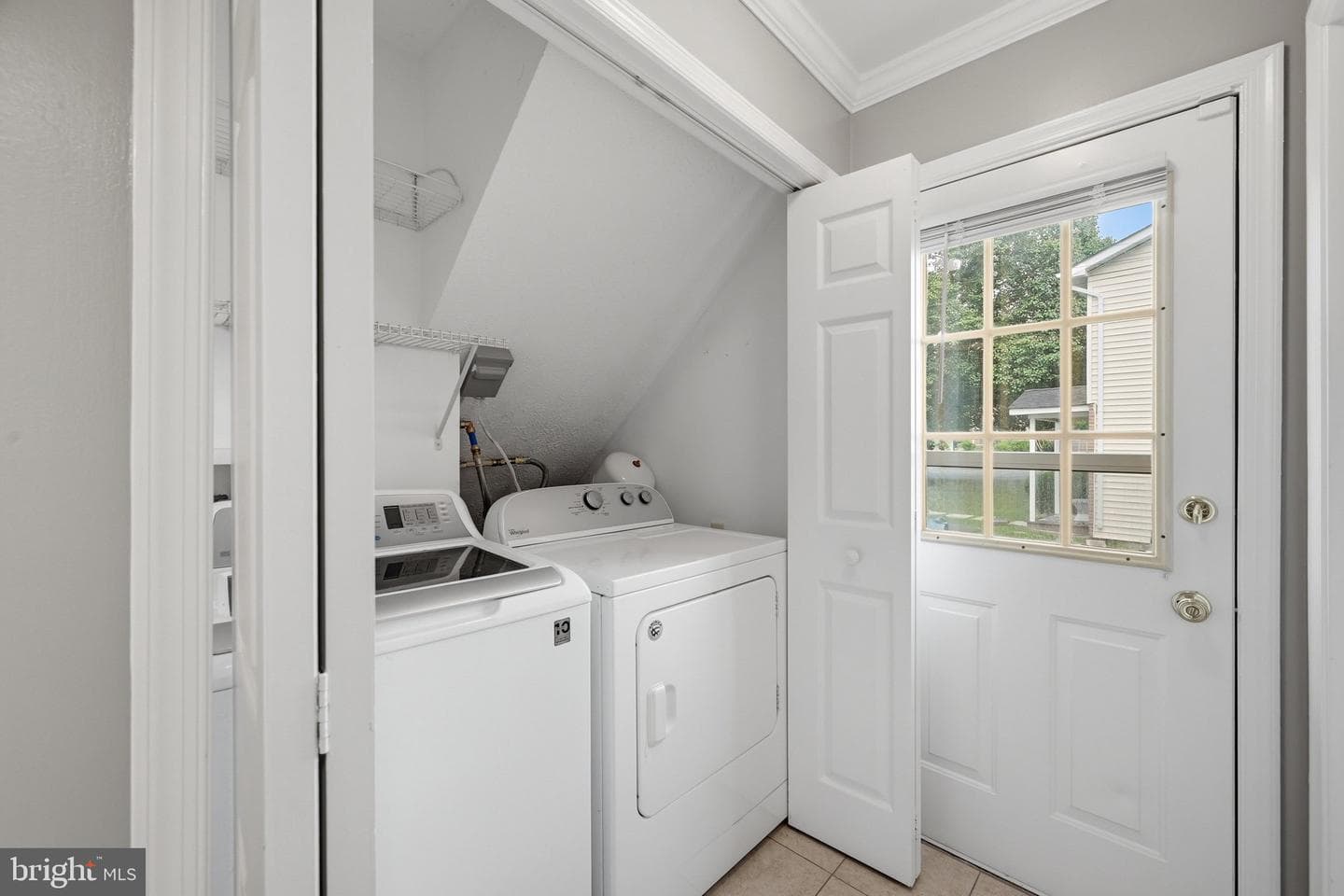 100 Oakmont Circle photo 16