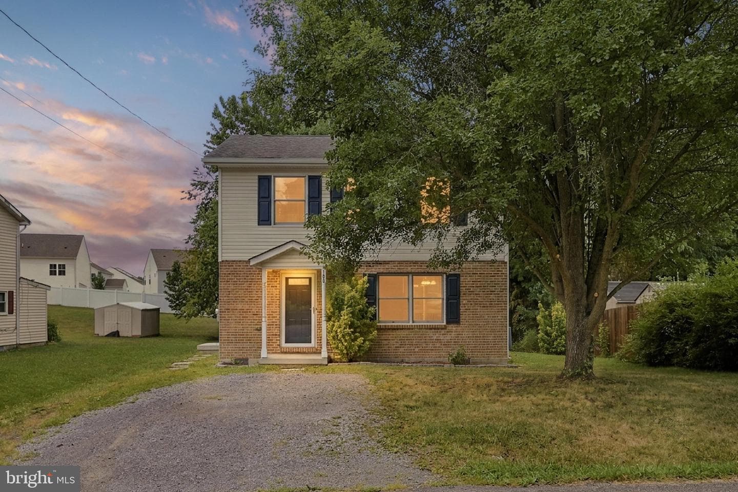 100 Oakmont Circle photo 31