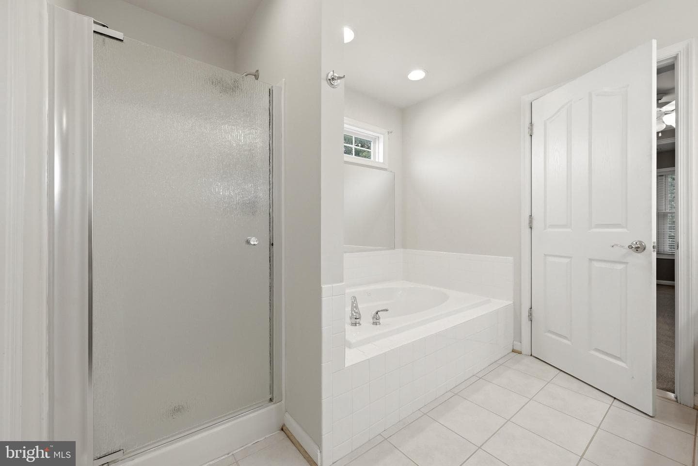 151 Travis Court photo 34
