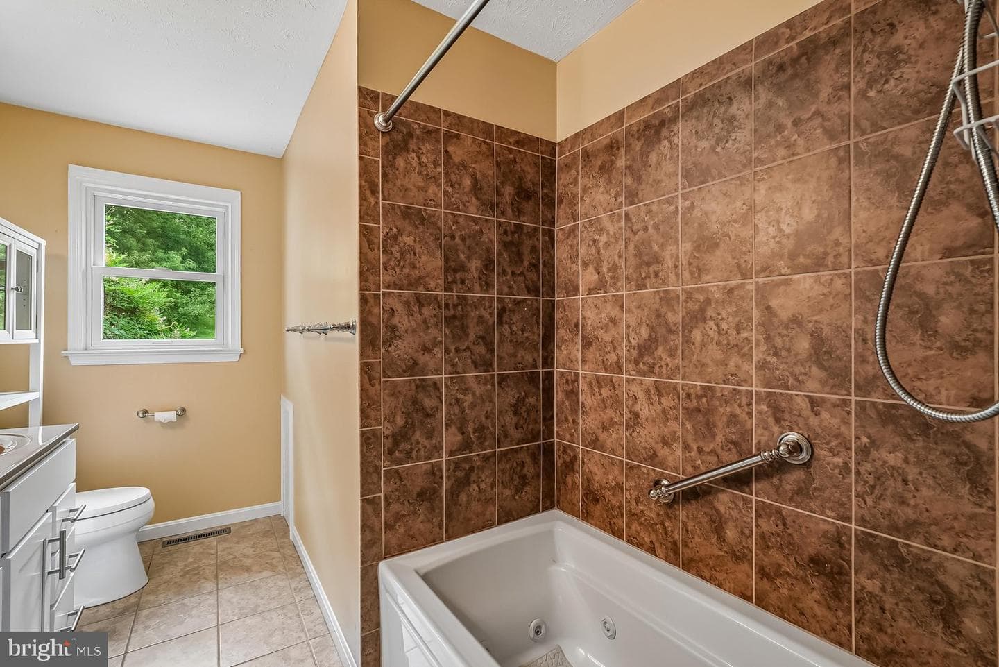 112 Beverly Dr photo 14