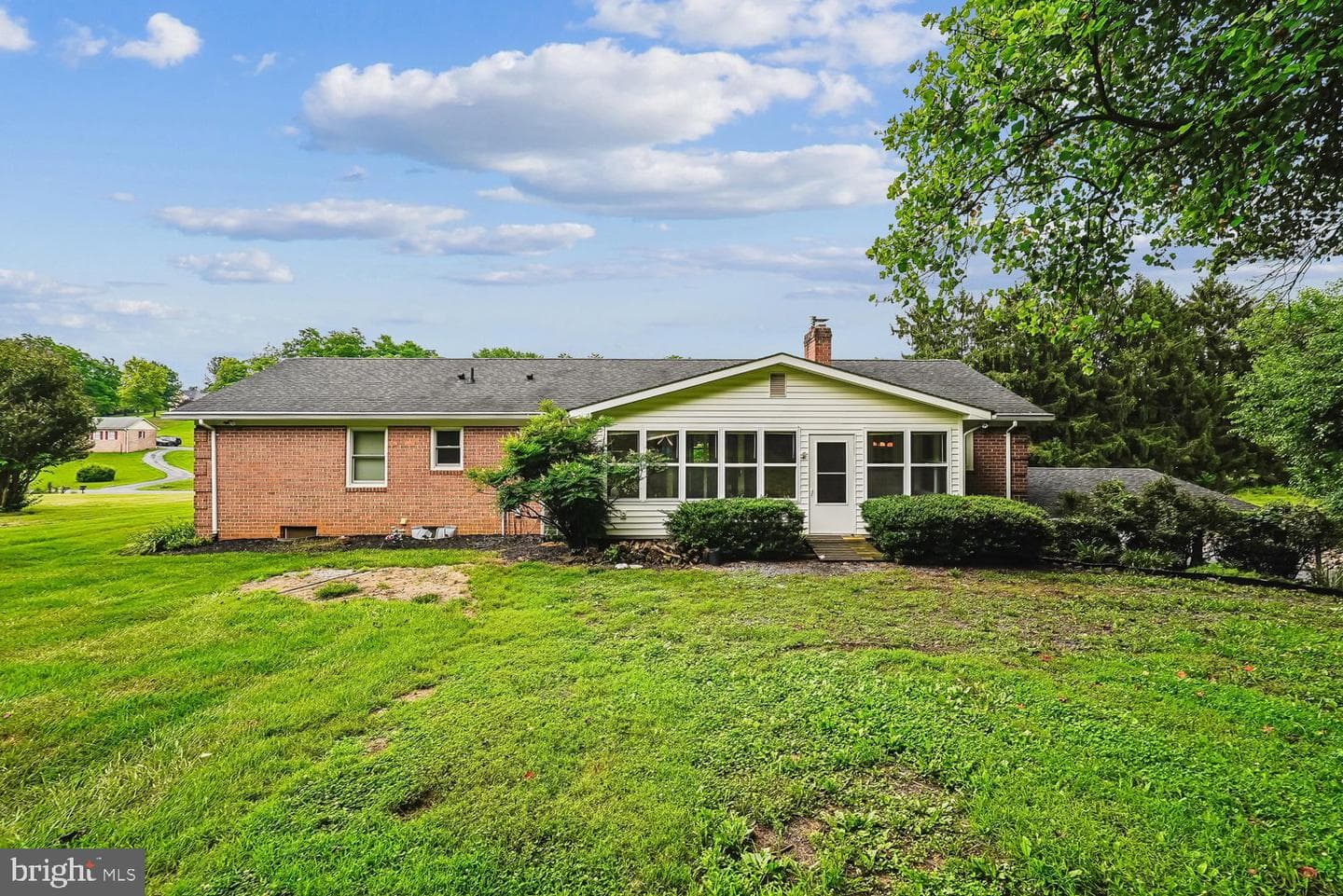 112 Beverly Dr photo 17