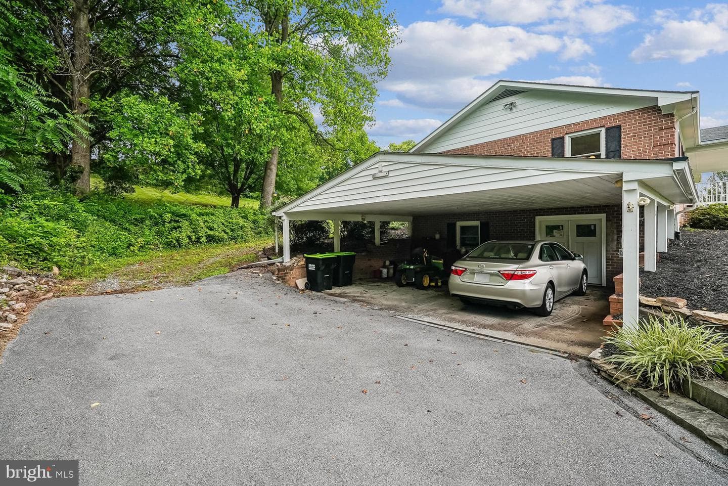 112 Beverly Dr photo 20