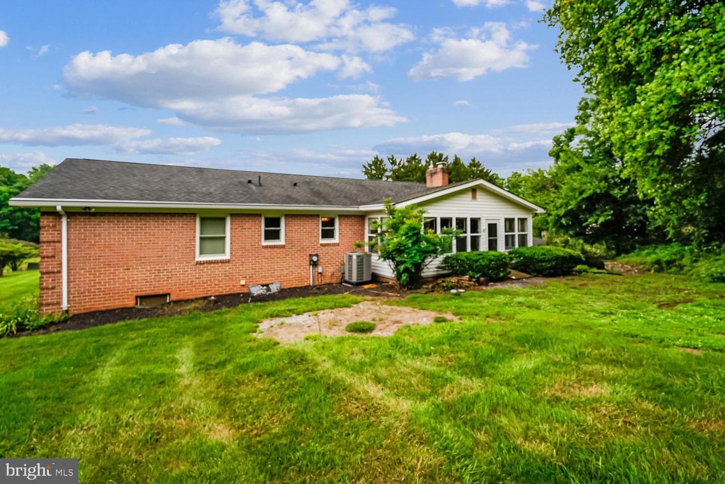 112 Beverly Dr photo 25