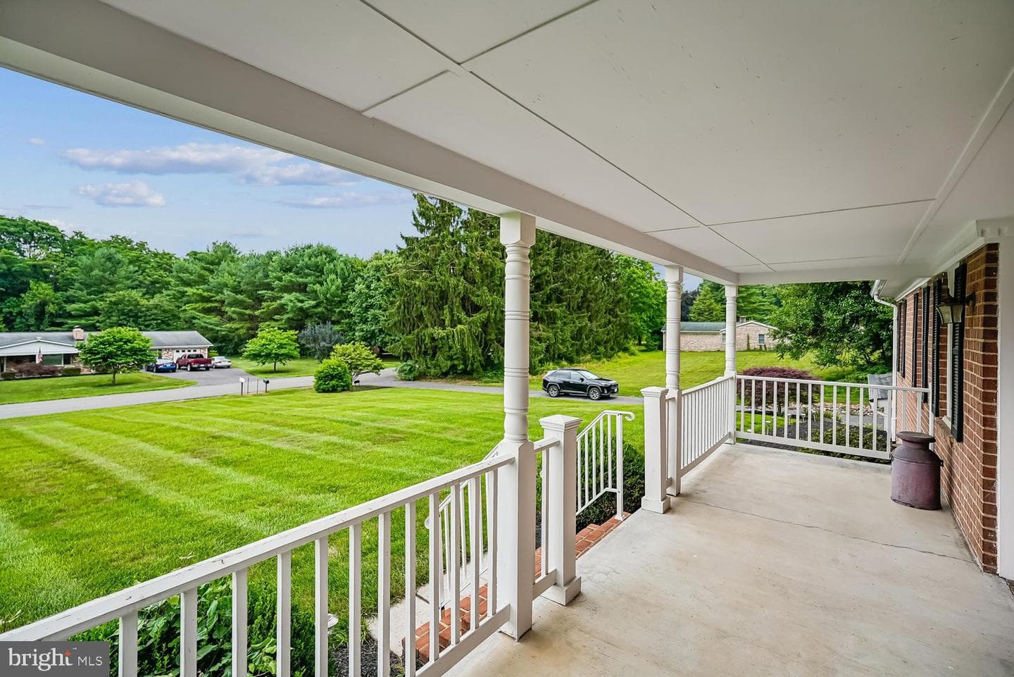112 Beverly Dr photo 3