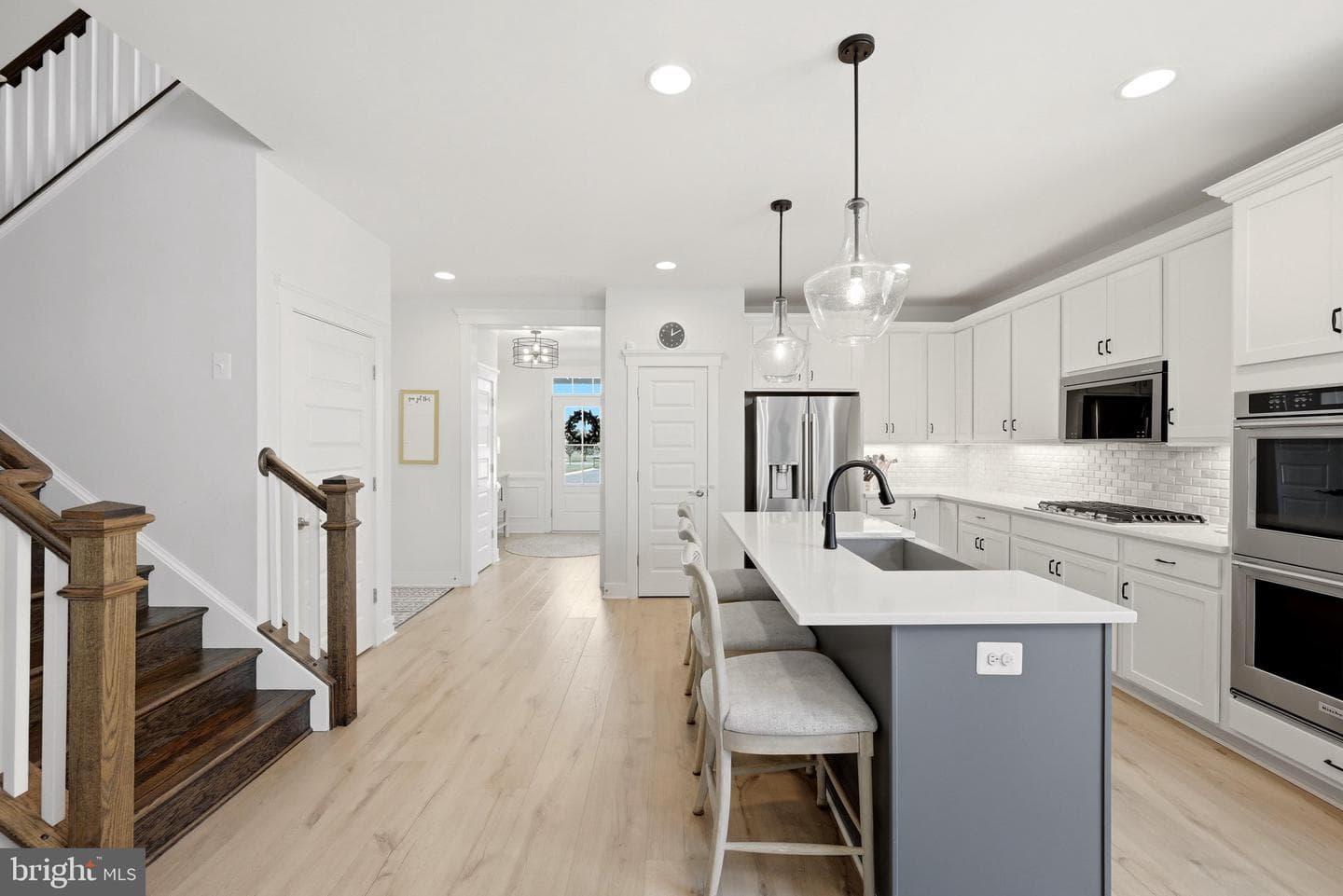102 Crofton Court photo 13