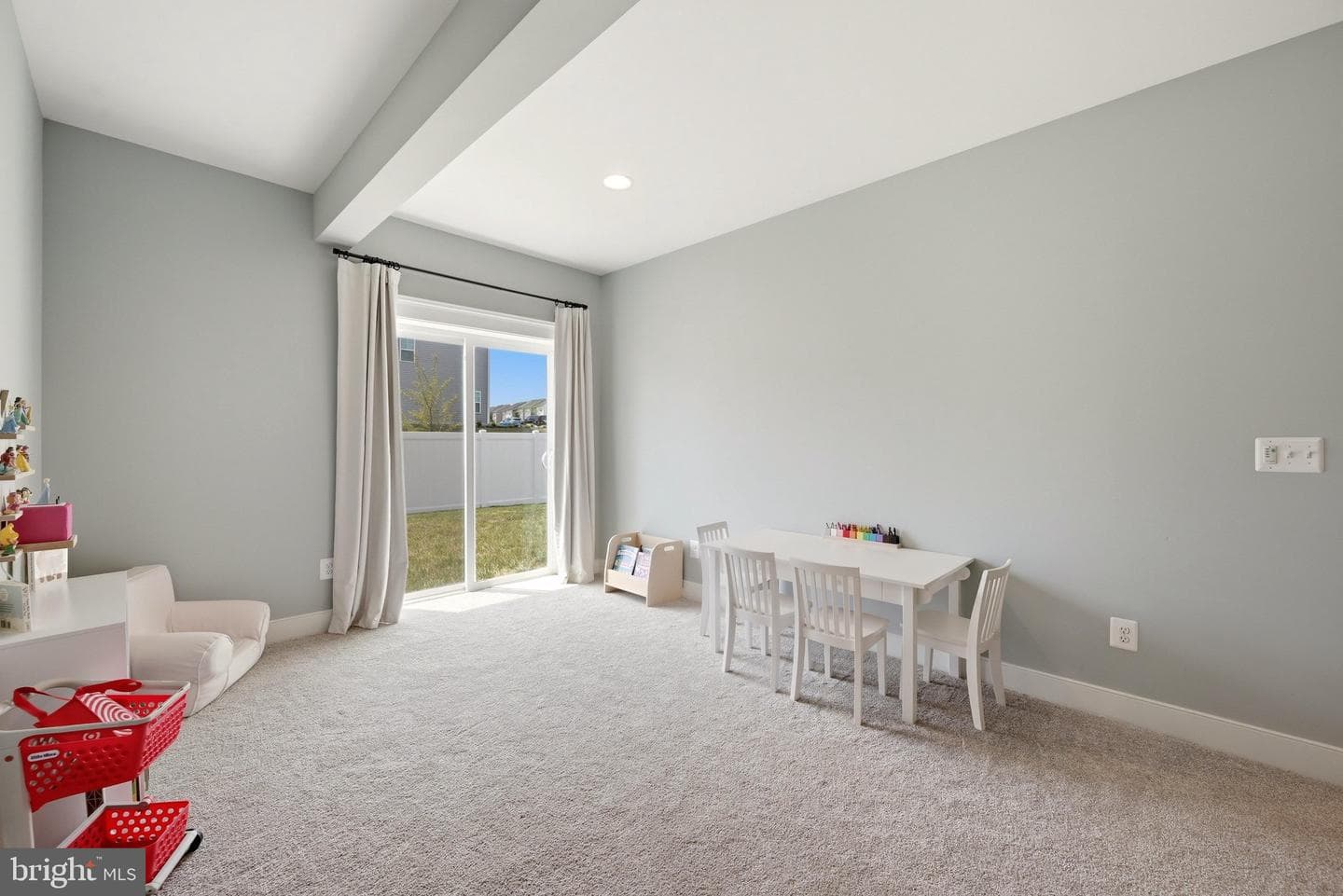 102 Crofton Court photo 47