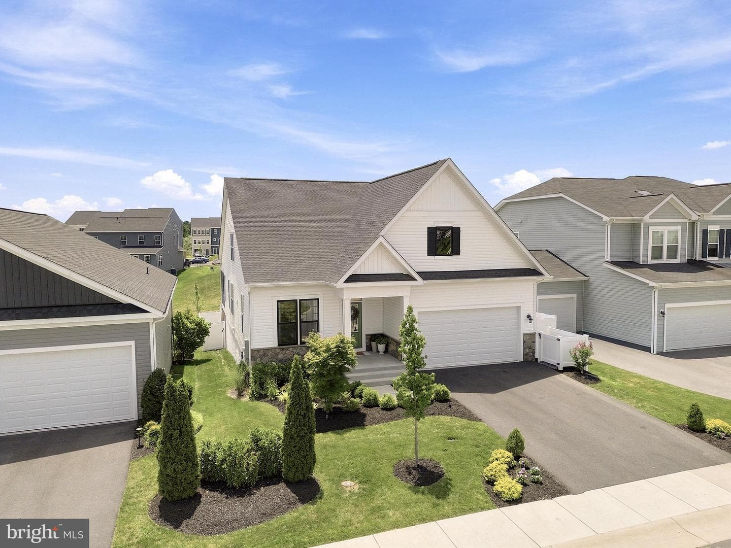 102 Crofton Court photo 57