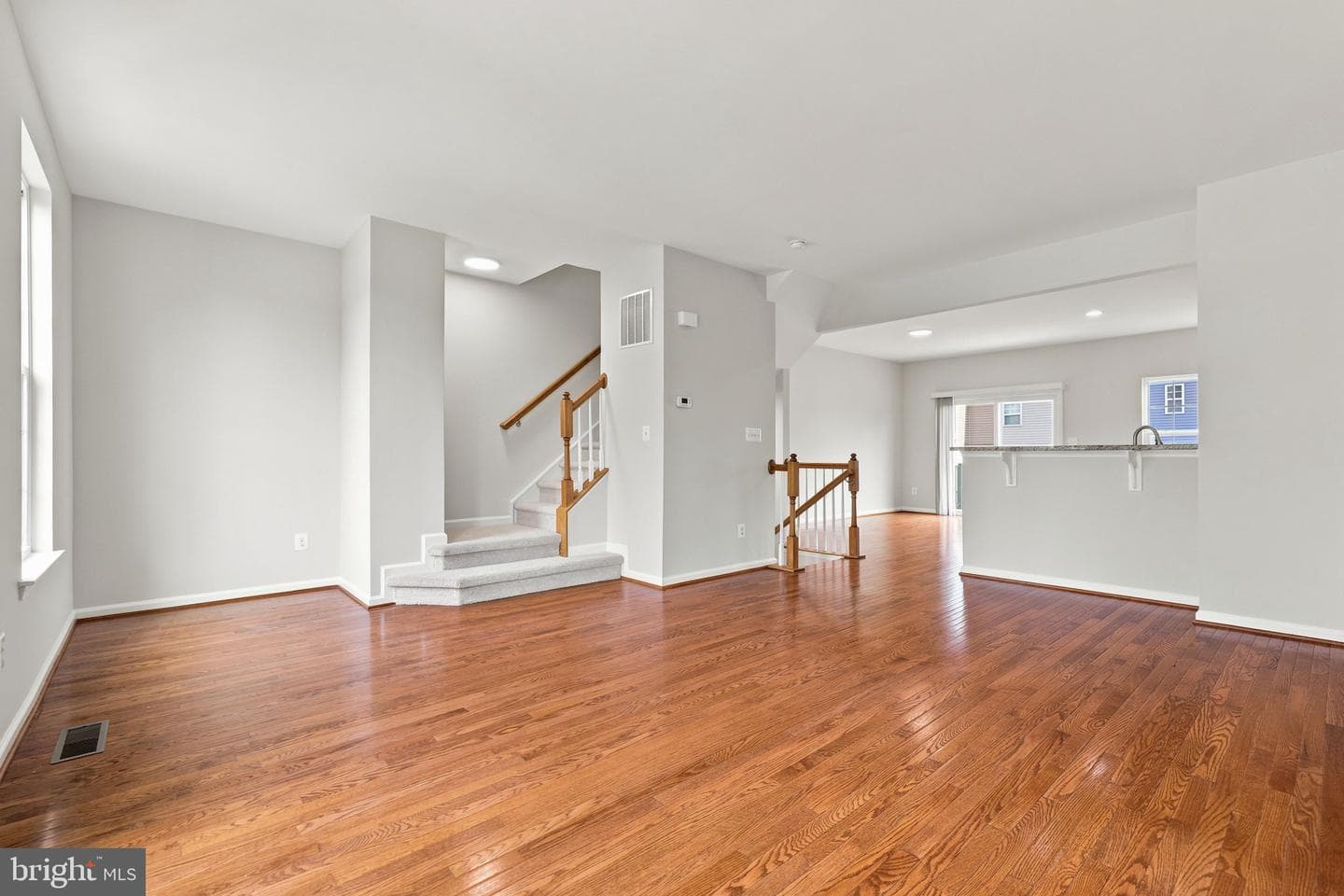 102 Argyle Court photo 19