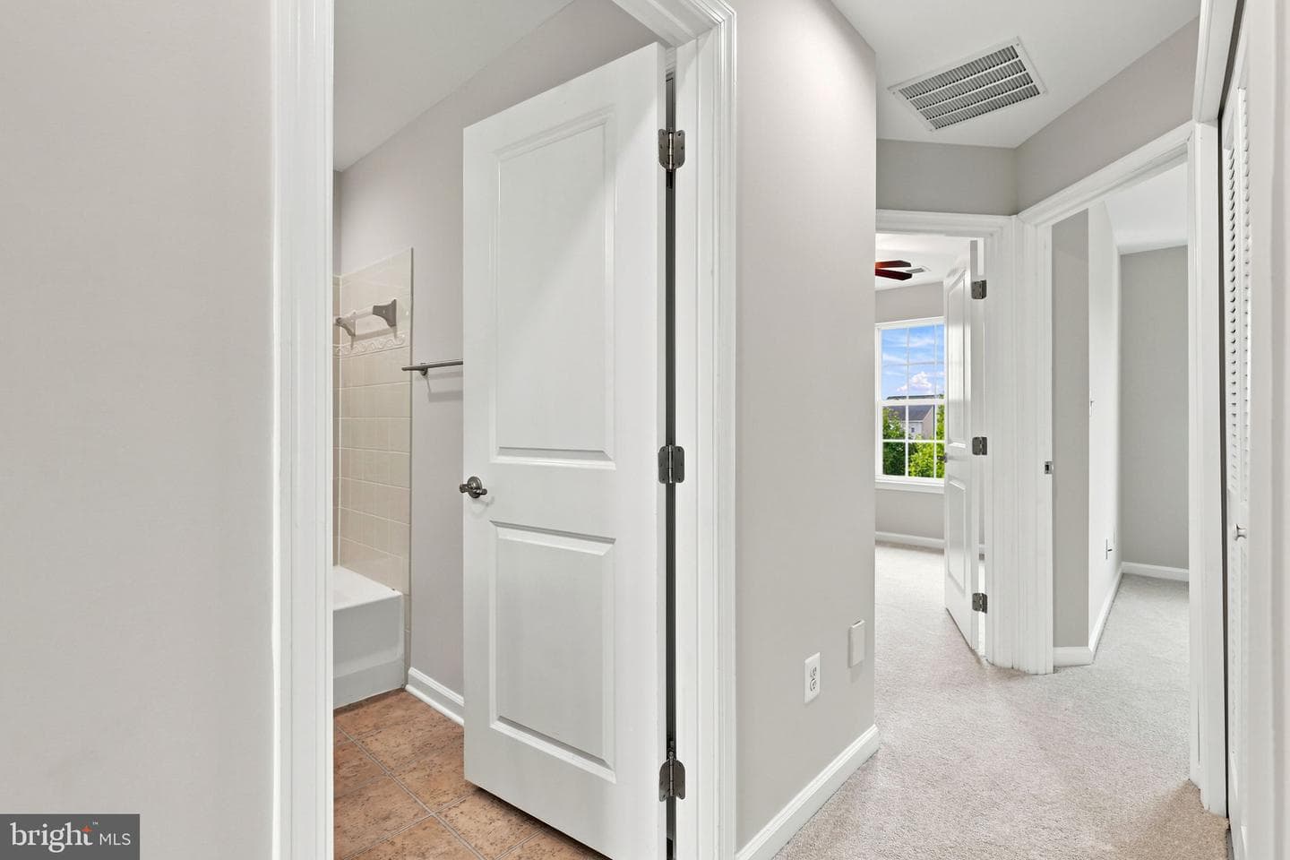 102 Argyle Court photo 36