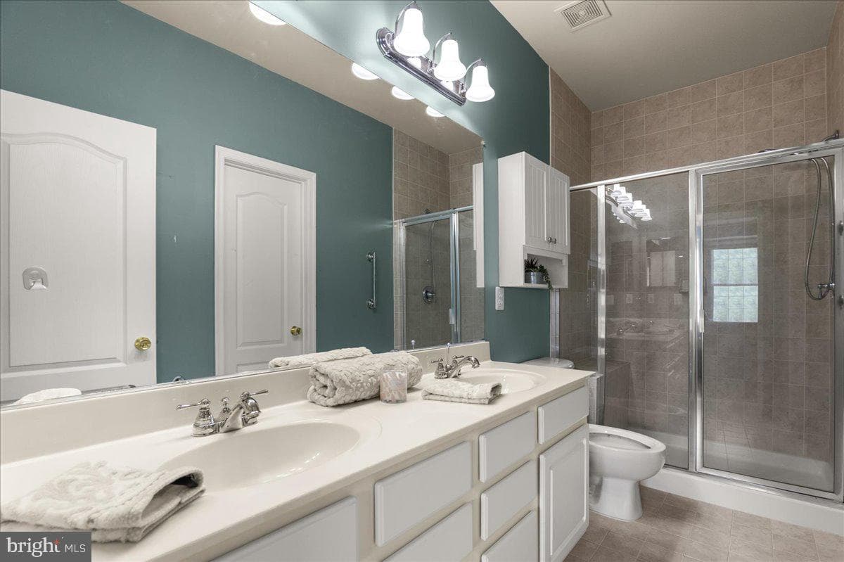 127 Shumard Court photo 18
