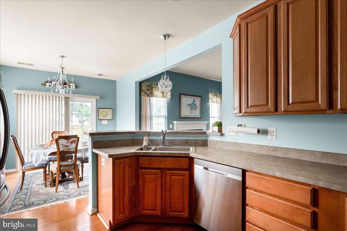 127 Shumard Court photo 4