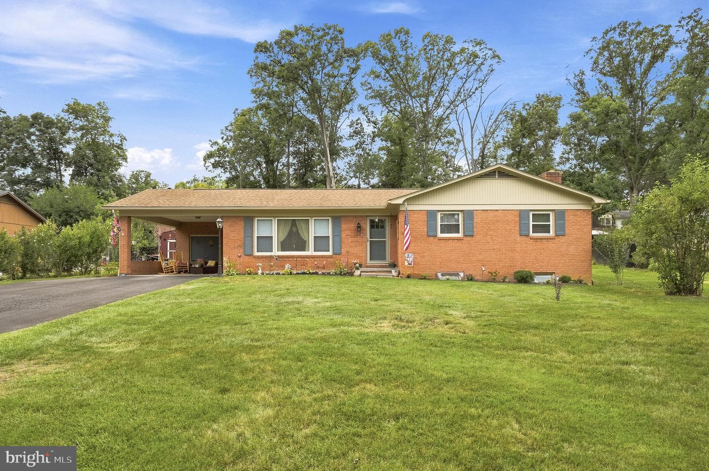 106 Buchannan Drive photo 1