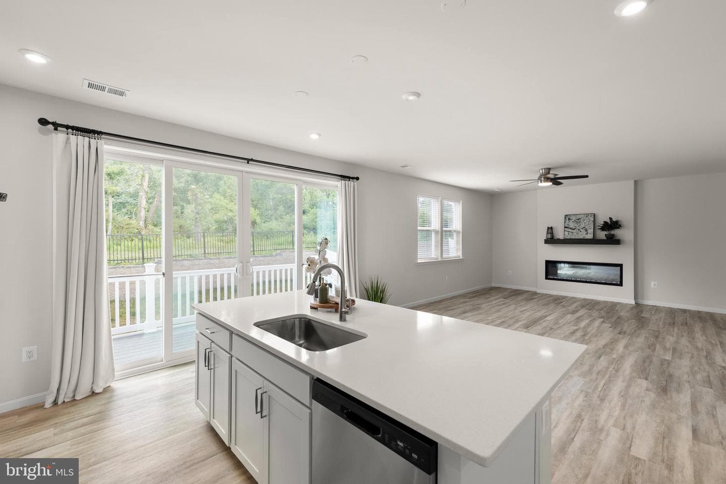 139 Poe Drive photo 10