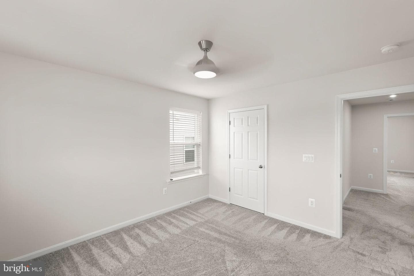 139 Poe Drive photo 32