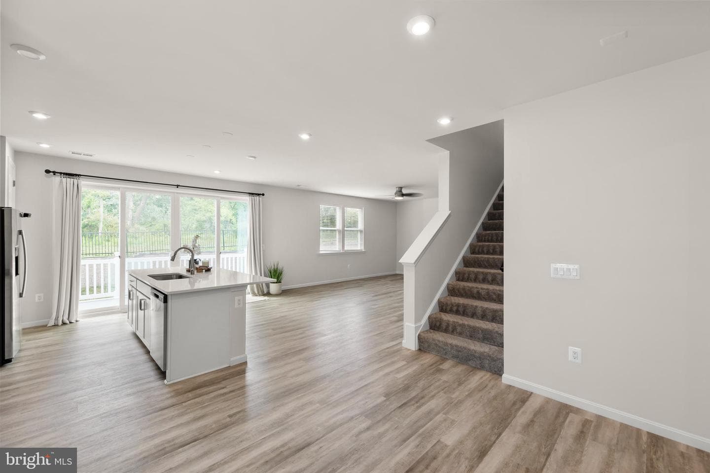 139 Poe Drive photo 4