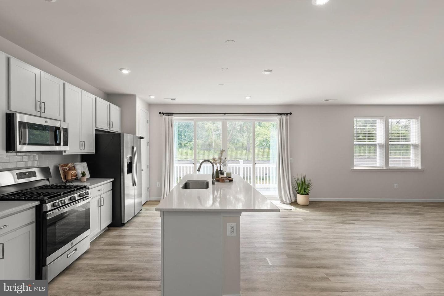 139 Poe Drive photo 5