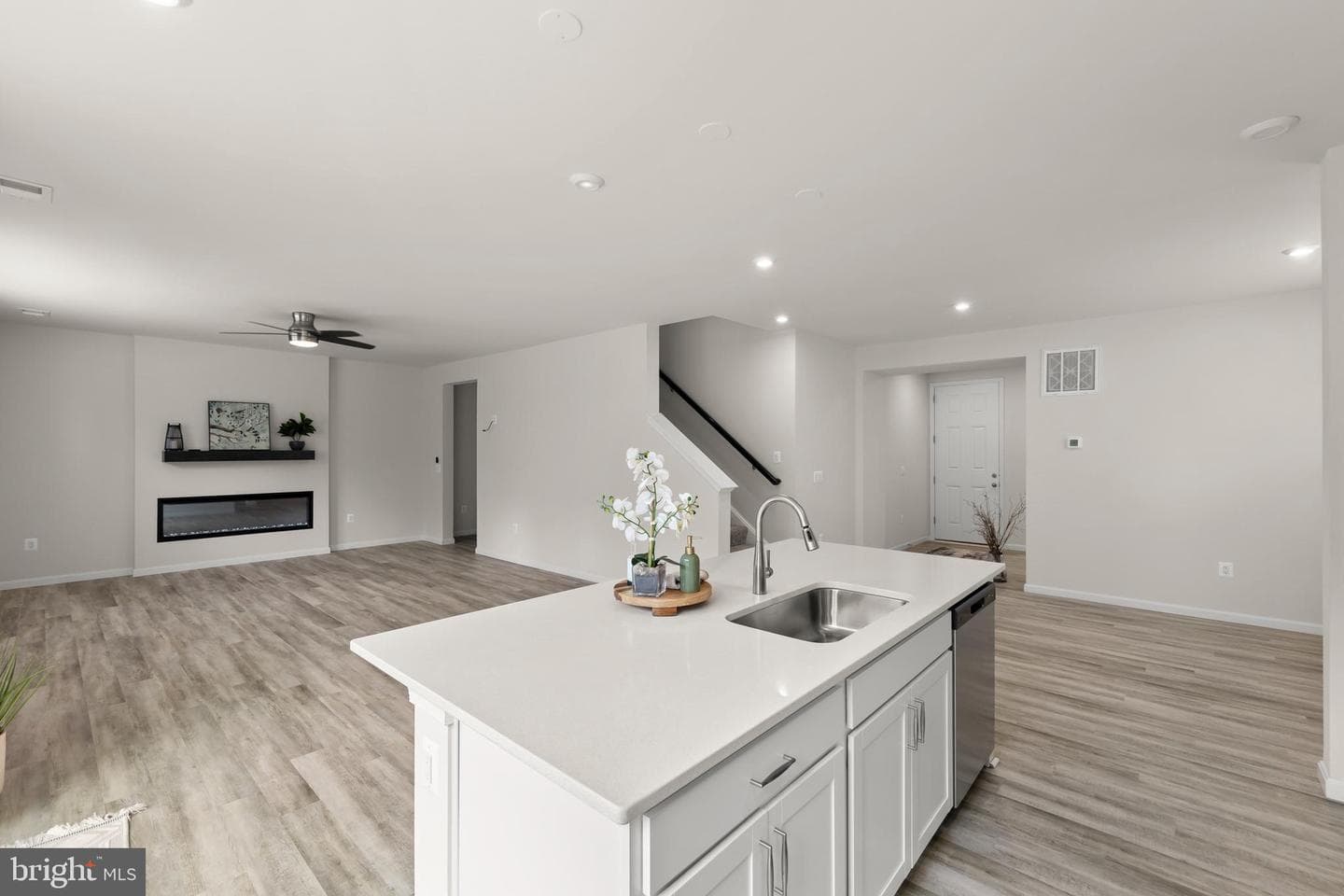139 Poe Drive photo 9