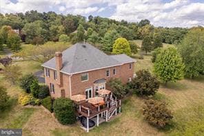 160 Wilton Drive photo 4