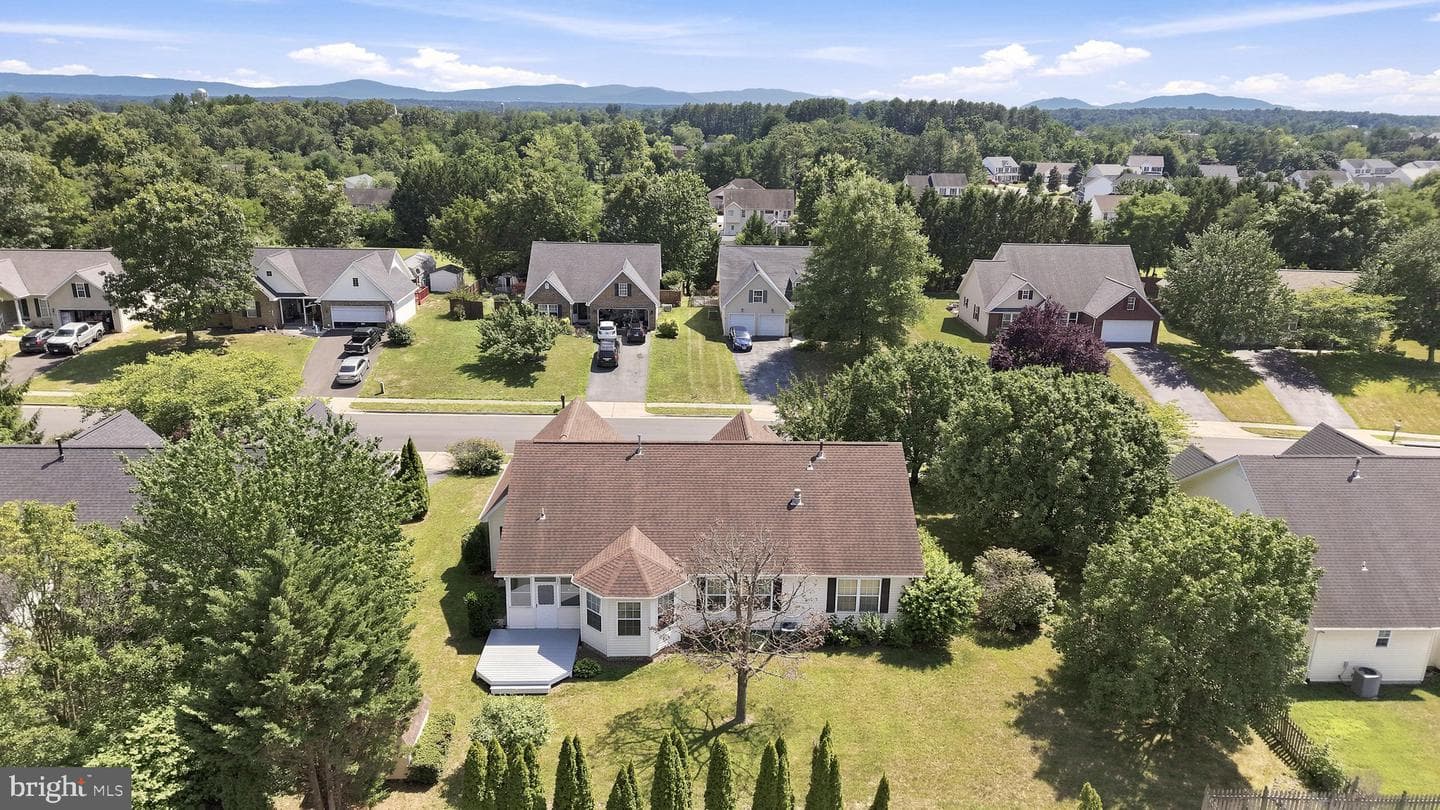 231 Bentley Avenue, Winchester