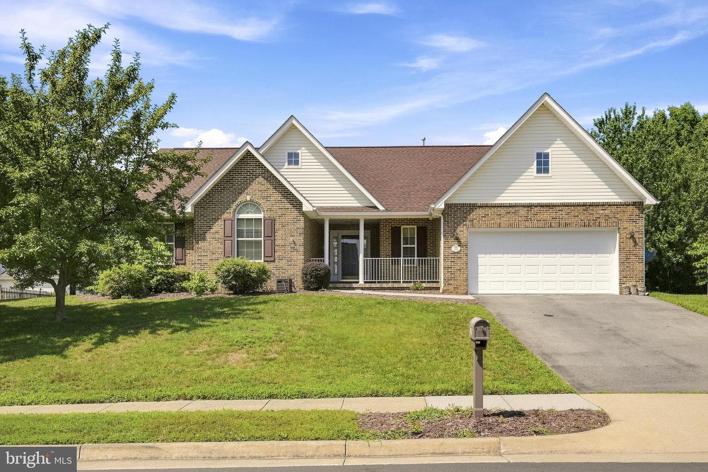 231 Bentley Avenue photo 6