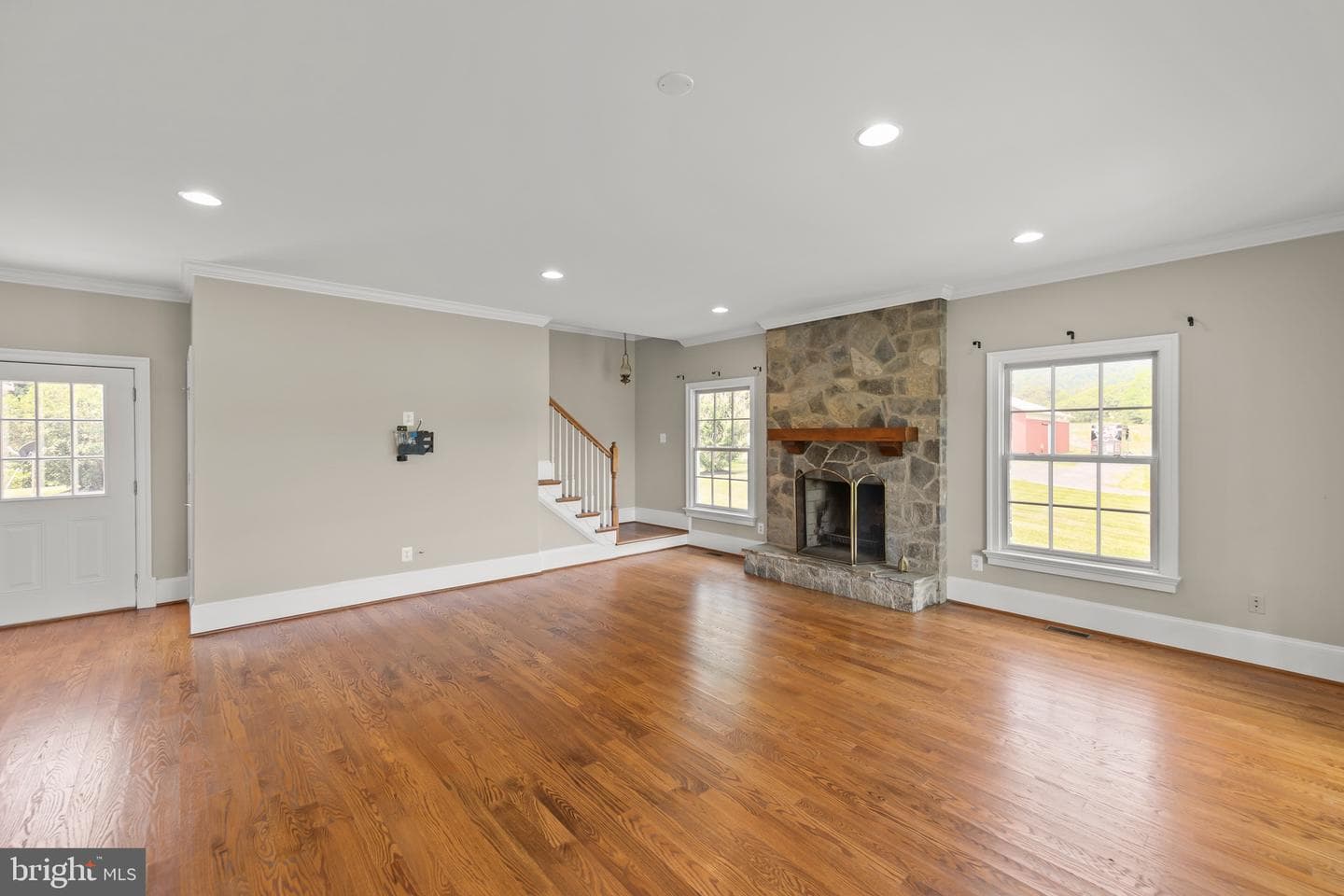 582 Miller Road photo 13