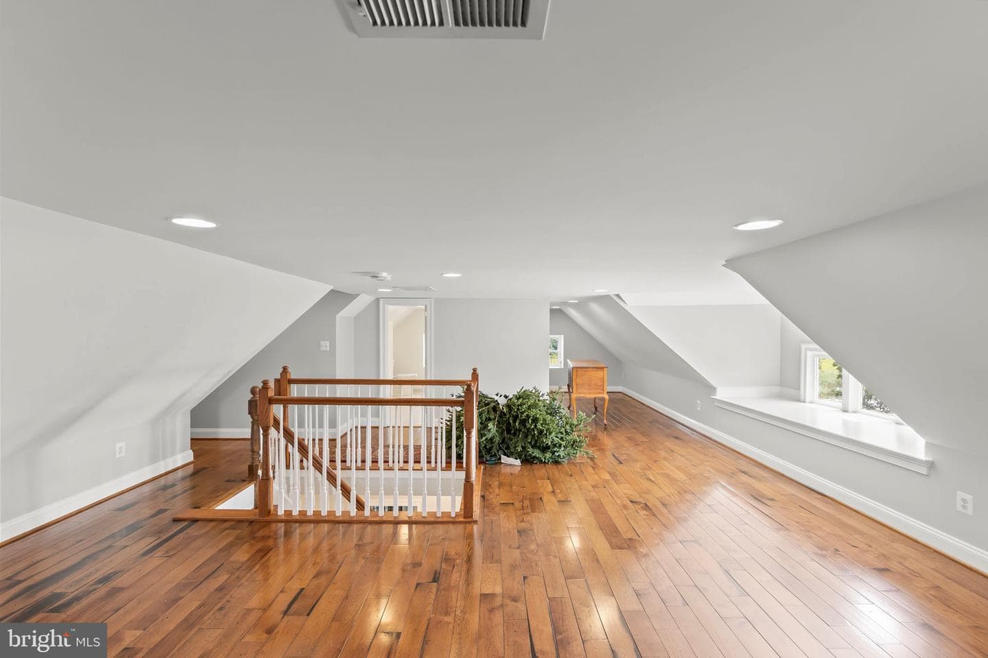 582 Miller Road photo 40