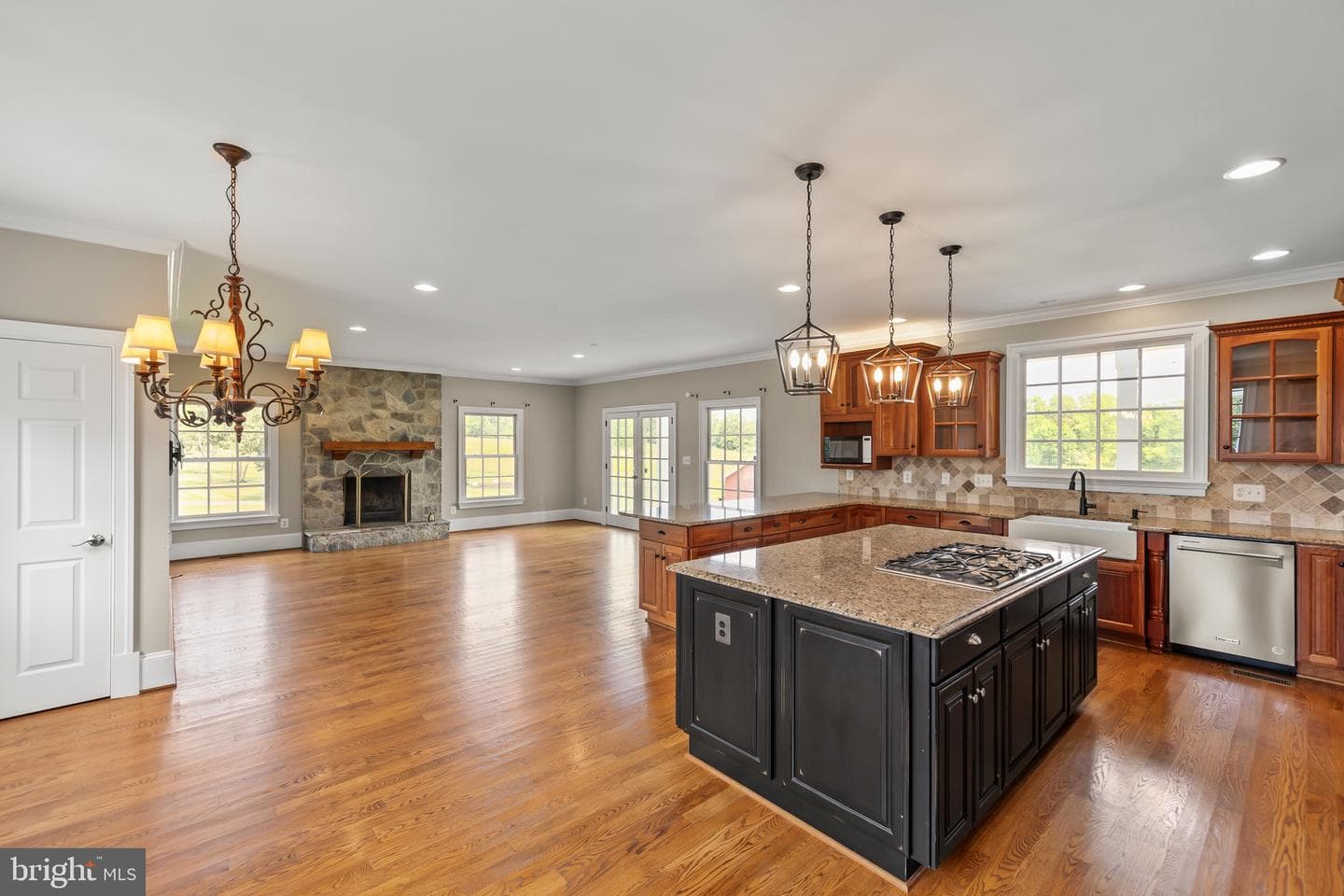 582 Miller Road photo 9