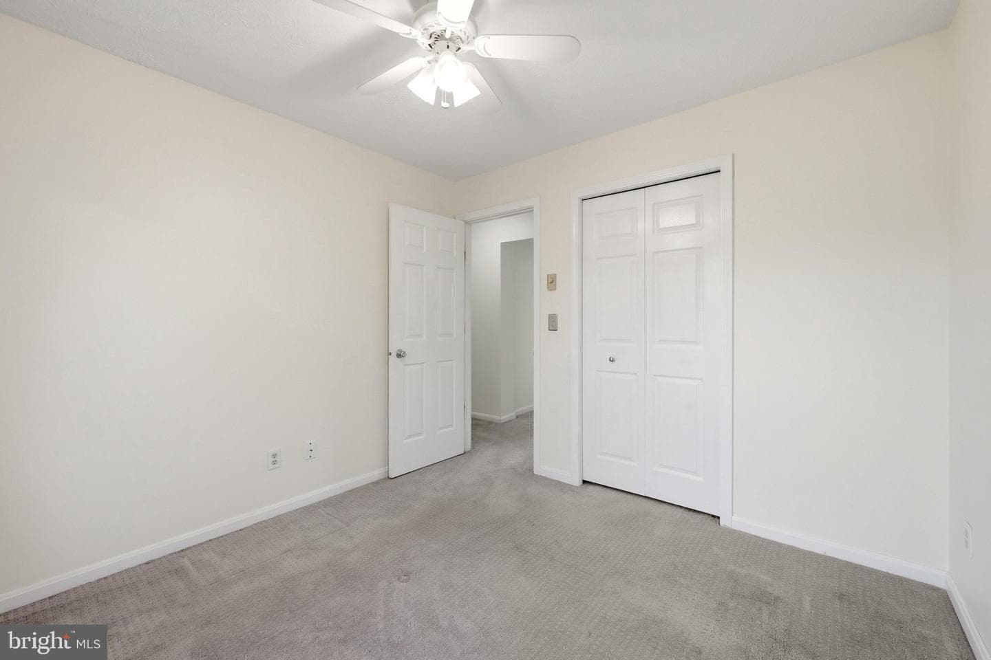 200 Freeton Court photo 20