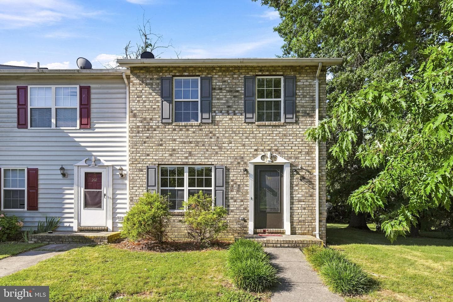 200 Freeton Court photo 33