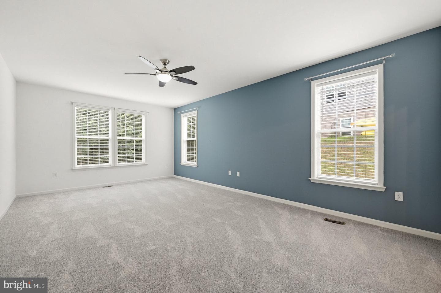 210 Woods Drive photo 27