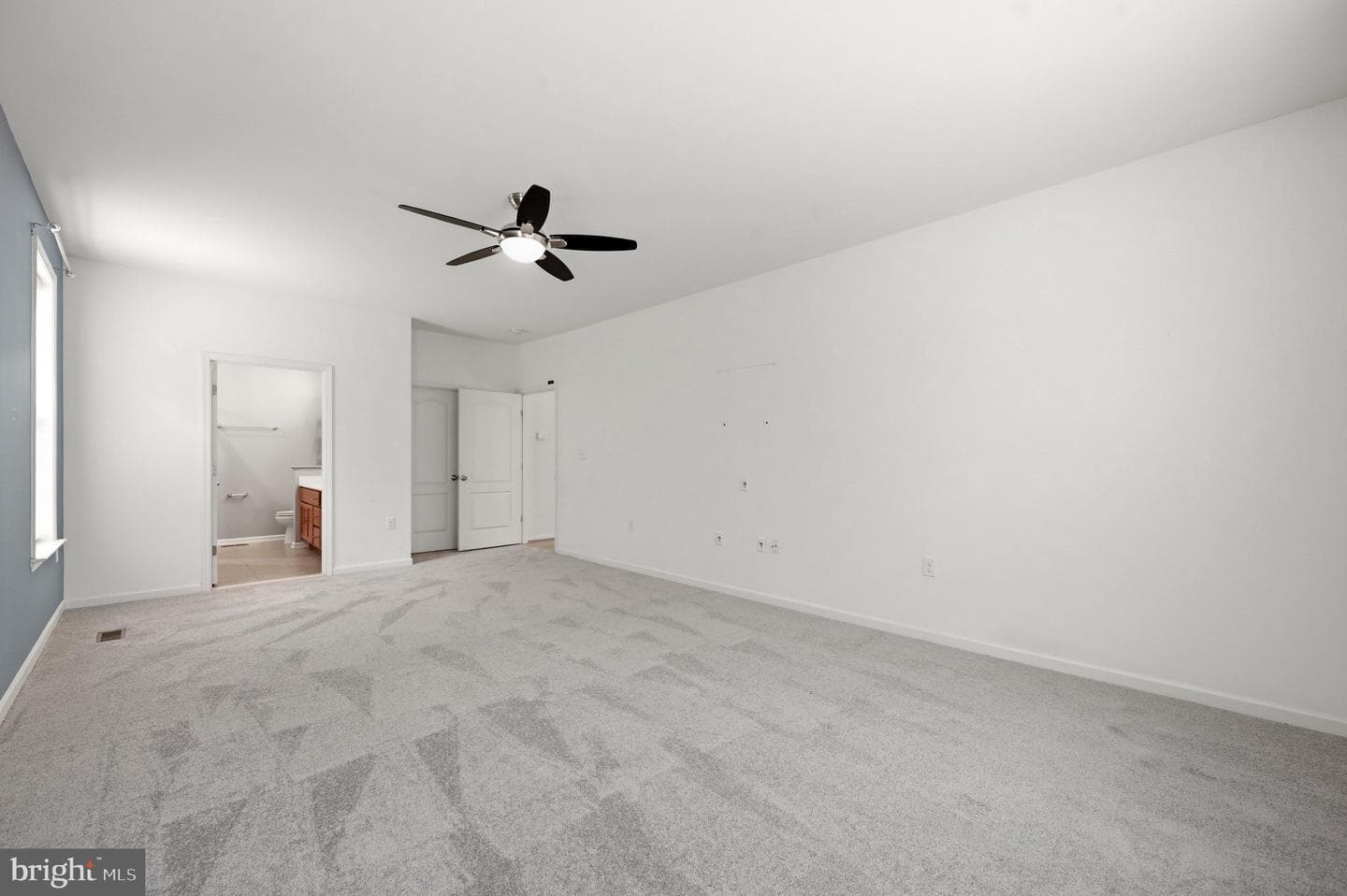 210 Woods Drive photo 28