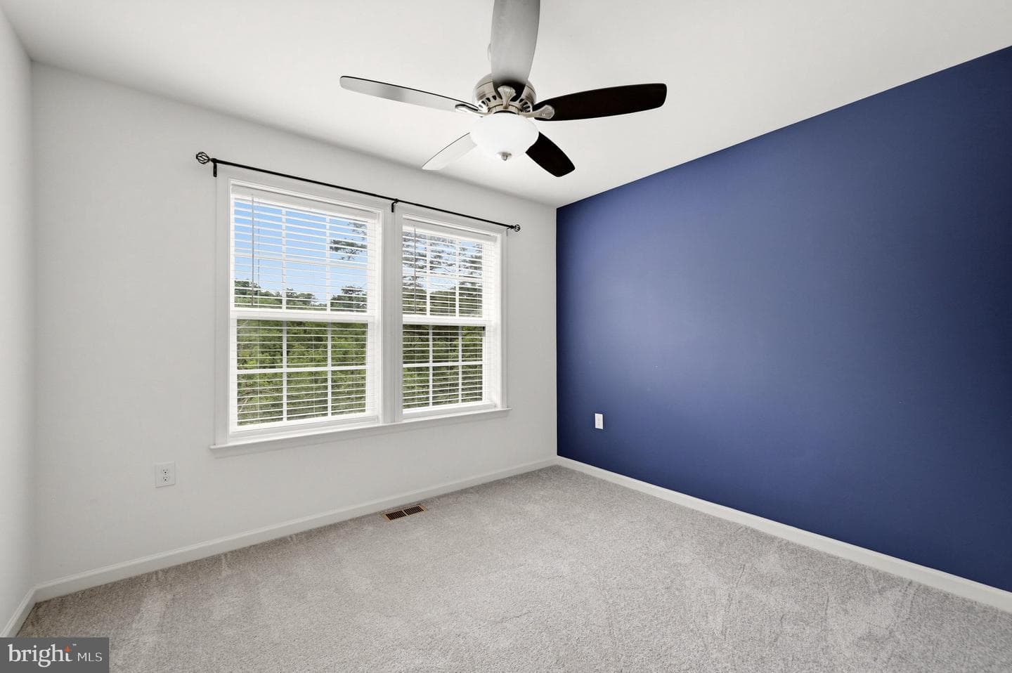 210 Woods Drive photo 37