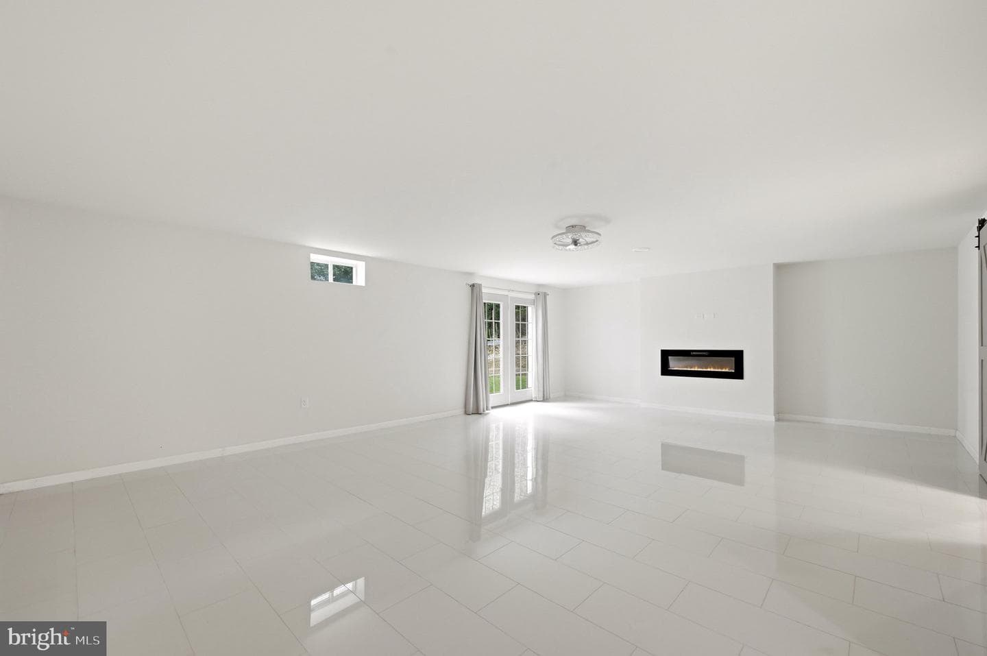 210 Woods Drive photo 46