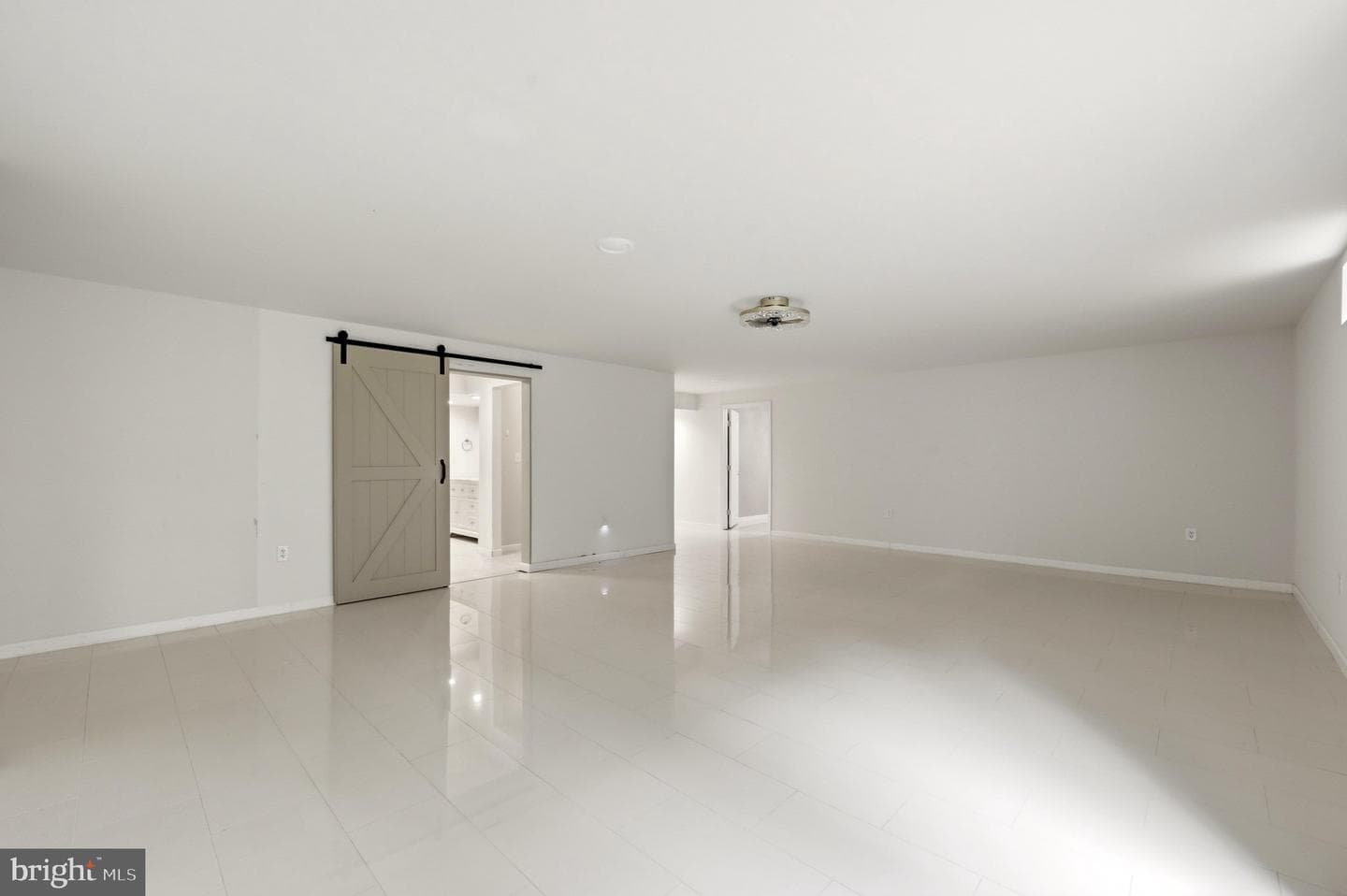 210 Woods Drive photo 50