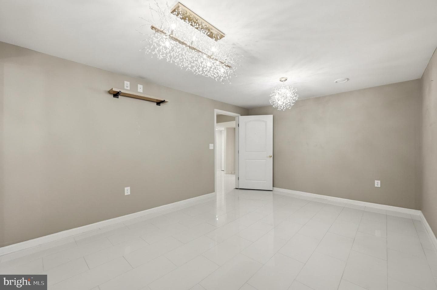 210 Woods Drive photo 59