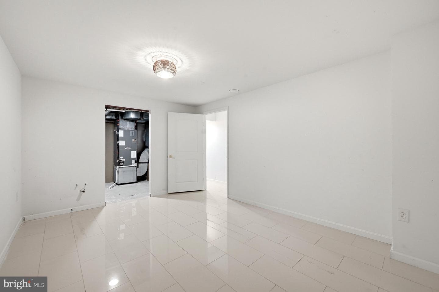 210 Woods Drive photo 64