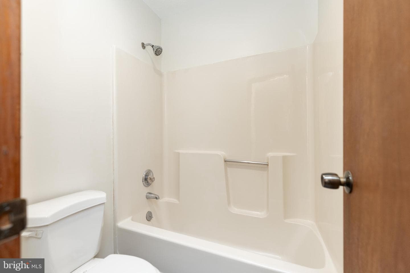 305 Hackberry Drive photo 11