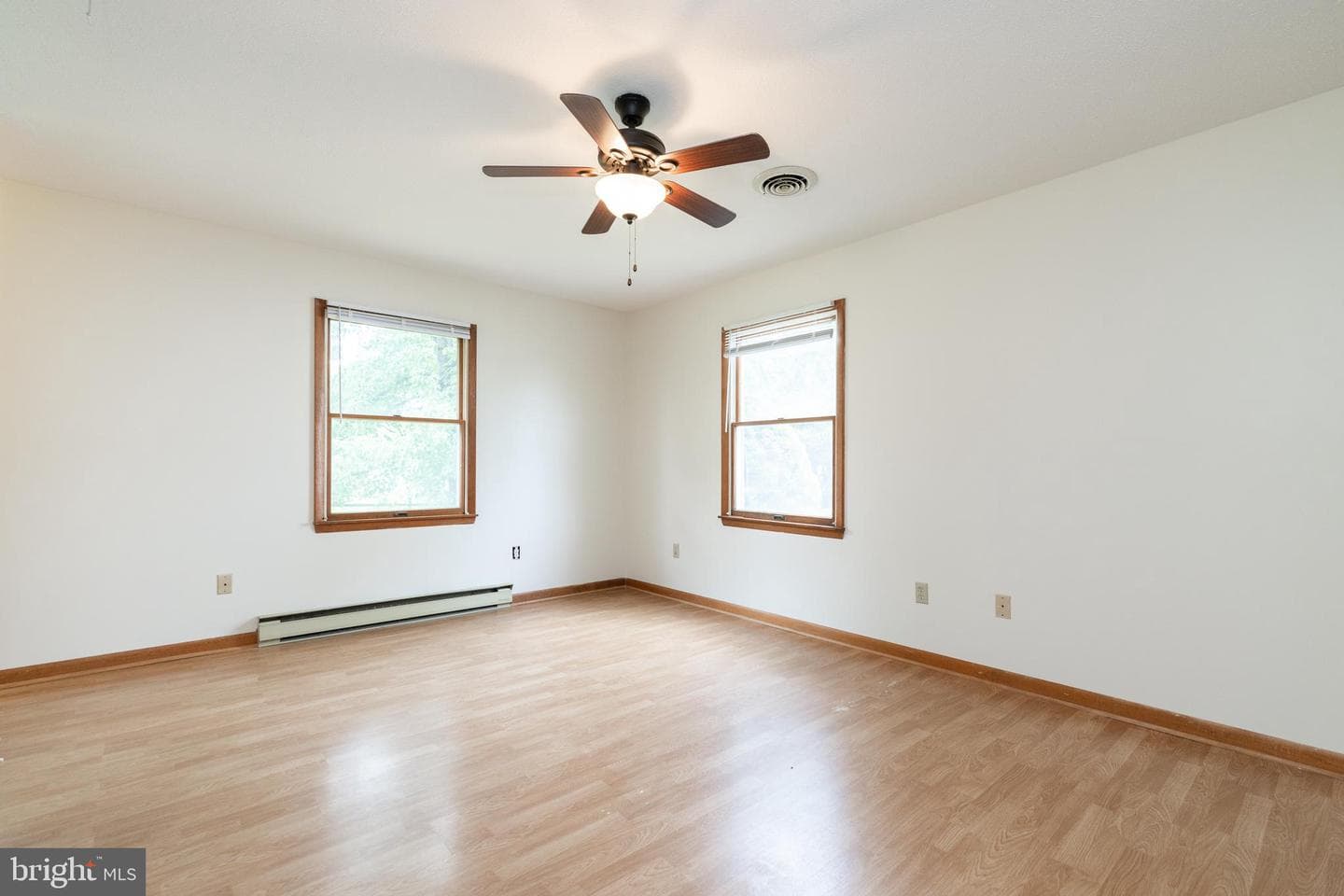 305 Hackberry Drive photo 9