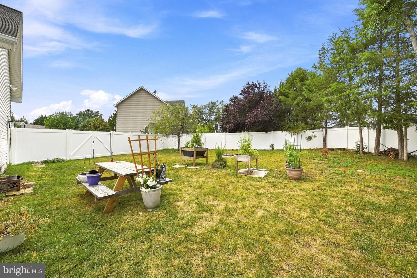 107 Dell Court photo 64