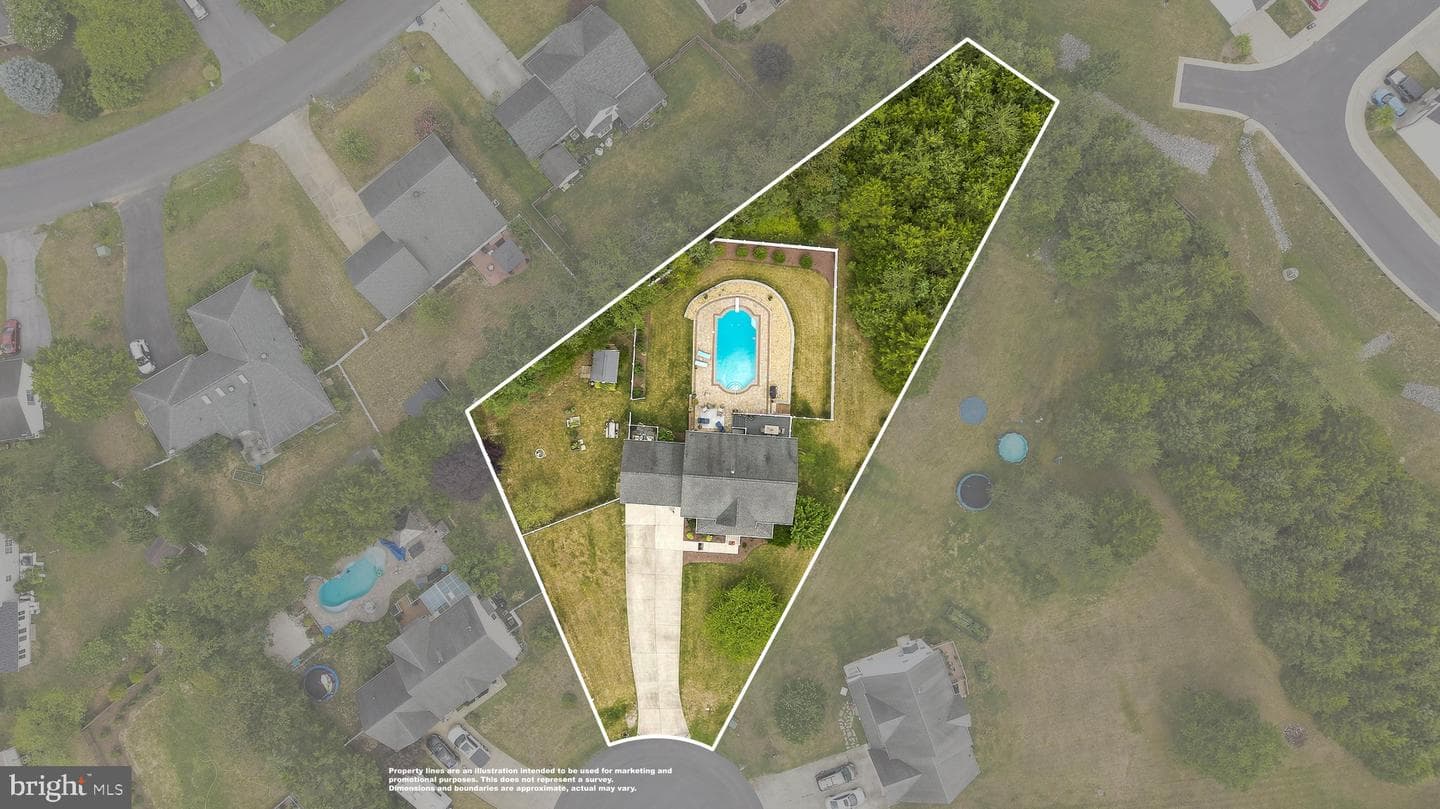 107 Dell Court photo 77
