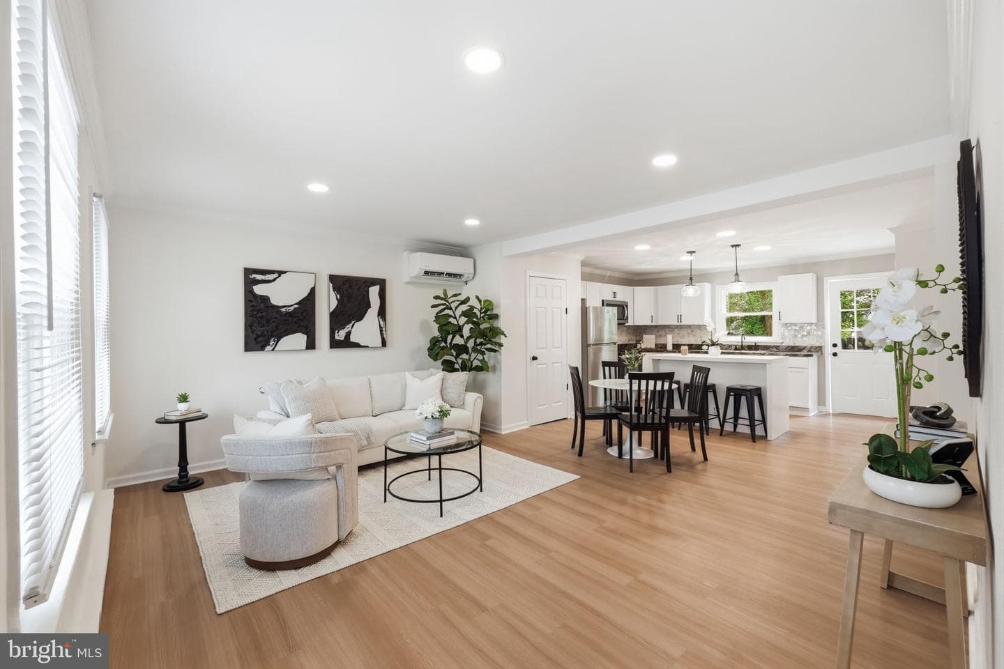 605 Carroll Drive photo 3